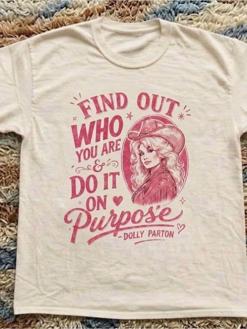 DOLLY PARTON graphic tee - Size Large - Brand new